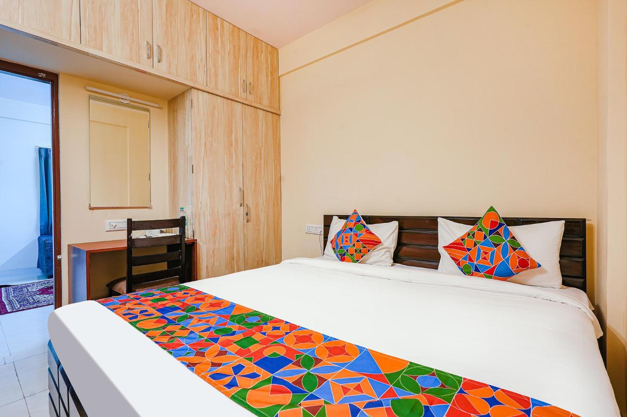 Fabhotel Crystal Suites Bangalore Exterior foto